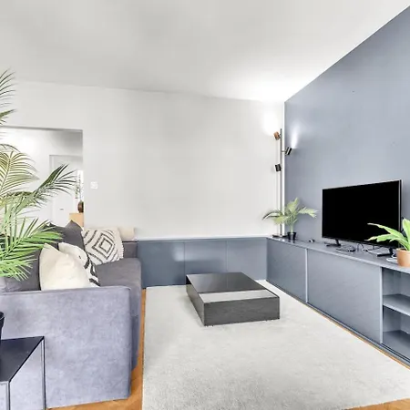 Sleeping&living Ursynow 2 Bedrooms, Parking