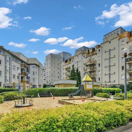 Sleeping&living Ursynow 2 Bedrooms, Parking * Varsó